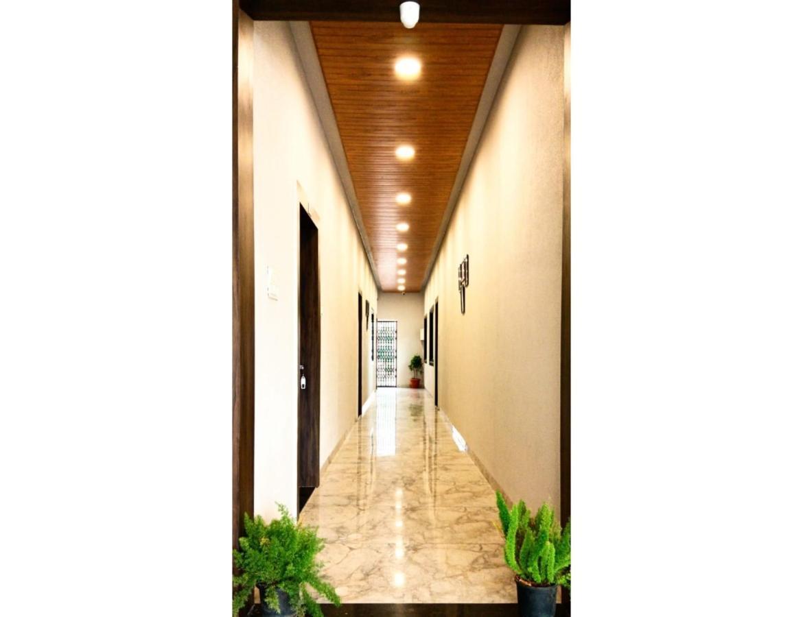Hotel Shri Nivasa Inn, Kothi Godarpura Eksteriør bilde